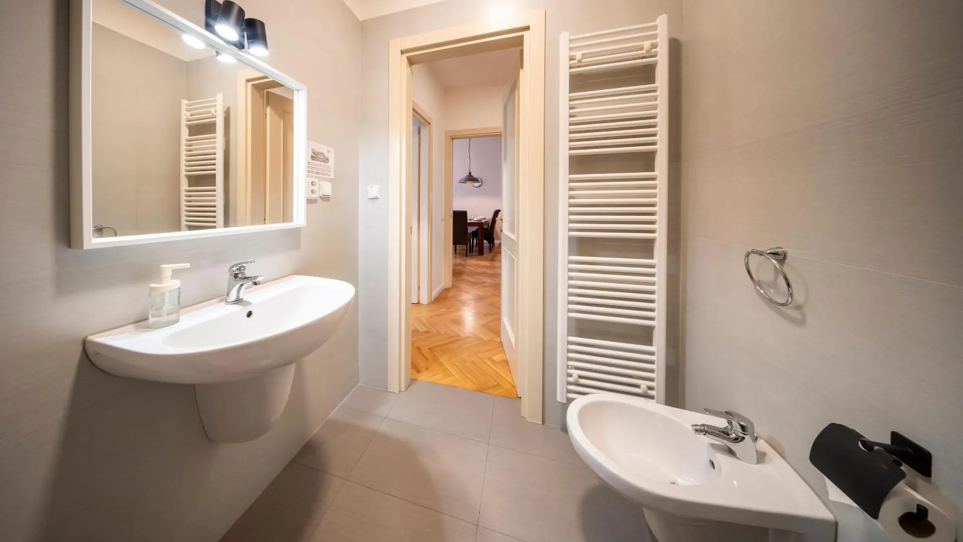 Apart Hotel Zborovska Prága